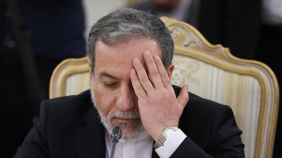 Iran, 'interrotto internet perch&egrave; i terroristi sono guidati dall'estero'