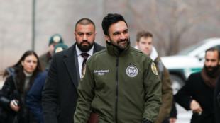 A New York, d&eacute;licat bapt&ecirc;me du feu budg&eacute;taire pour Mamdani