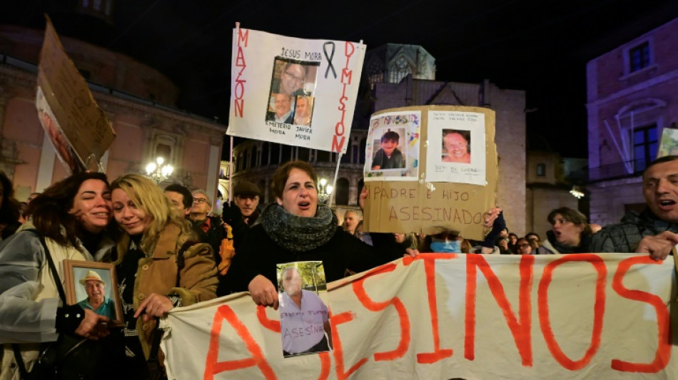 Miles de personas vuelven a protestar en Valencia contra la gesti&oacute;n de las inundaciones