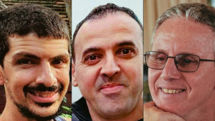 Hamas liberta tr&ecirc;s ref&eacute;ns israelenses em troca de 183 prisioneiros palestinos