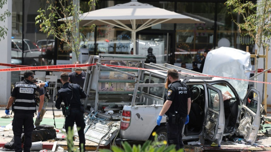Al menos siete heridos en un ataque con auto en Tel Aviv, coincidiendo con la incursi&oacute;n israel&iacute; en Cisjordania