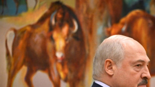 Zelenski en Praga, la UNESCO condena bombardeo ruso en Le&oacute;polis