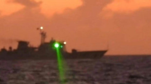 La guardia costera filipina acusa a barco chino de utilizar "l&aacute;ser" militar
