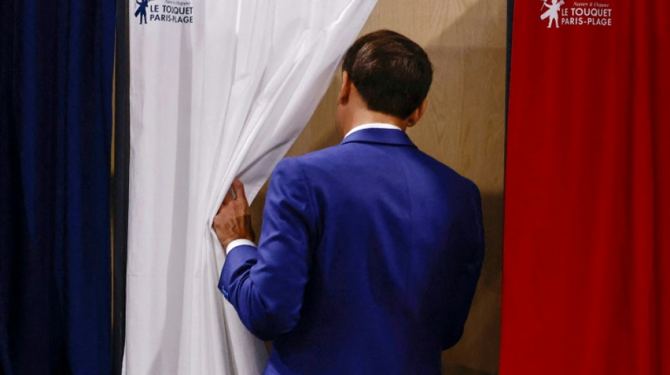 Succ&egrave;s &eacute;lectoral de l'extr&ecirc;me droite en France : la presse internationale fustige Macron