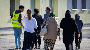 NRW-Regierungschef W&uuml;st fordert Gespr&auml;che zu Asylverfahren in Afrika