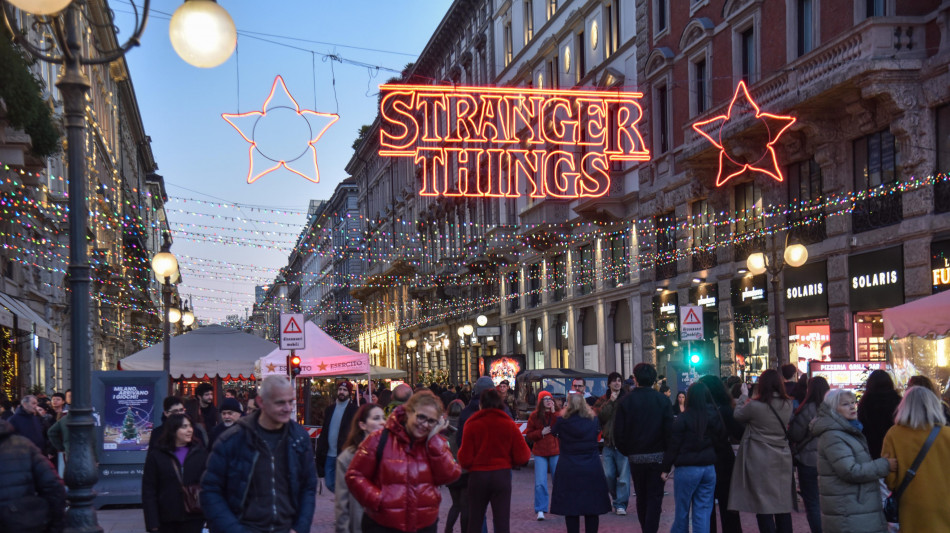 Deloitte, il 12% italiani si fa aiutare dalla Ia per i regali