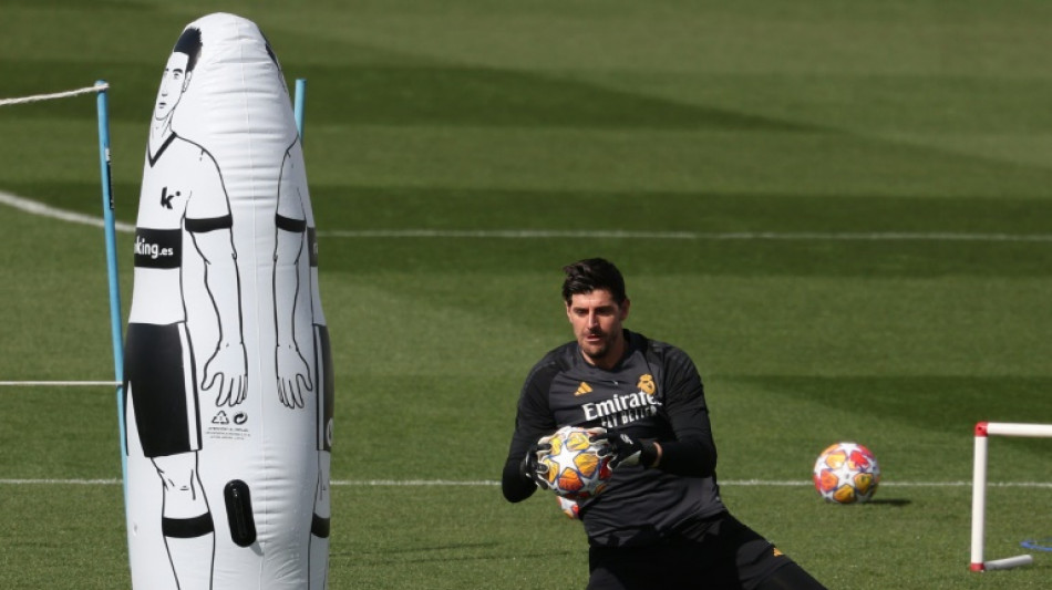 Courtois es operado "con &eacute;xito" de su rotura de menisco