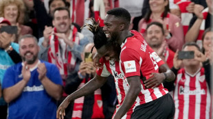 Conexi&oacute;n Williams da la victoria al Athletic, la Real Sociedad pierde en medio de incidentes en la grada
