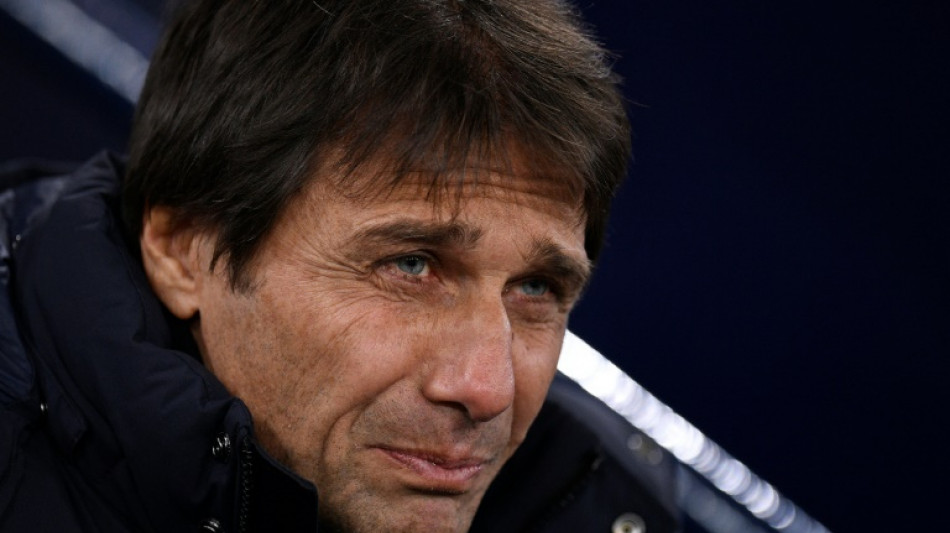 Conte could take charge of Spurs days after surgery