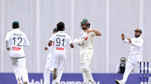Bangladesh quick Hasan reduces Australia to 74-4 at lunch