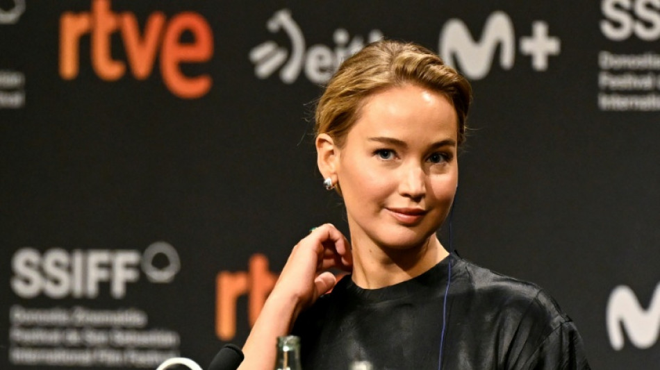 Jennifer Lawrence critica os EUA e Israel antes de receber o prêmio honorário em San Sebastián