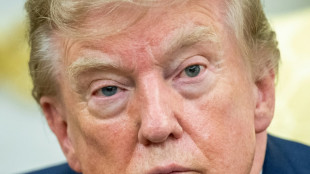 Trump setzt angek&uuml;ndigte Z&ouml;lle gegen Kanada in letzter Minute aus