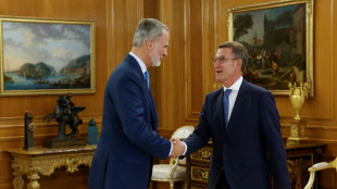 El l&iacute;der de la derecha espa&ntilde;ola recibe el encargo de intentar formar gobierno 
