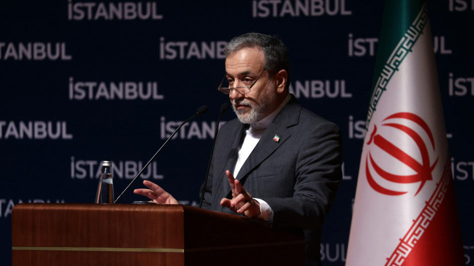Araghchi frena su chiusura Hormuz, 'abbiamo varie opzioni'