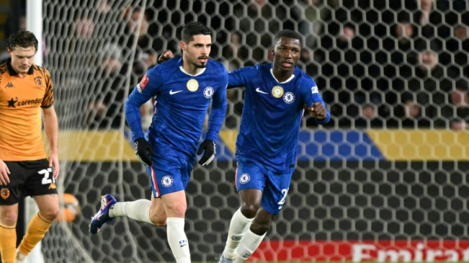 Neto treble fires Chelsea's FA Cup rout of Hull