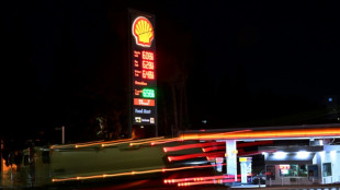 Los precios de petr&oacute;leo caen m&aacute;s de un 5% por temor sobre la demanda China