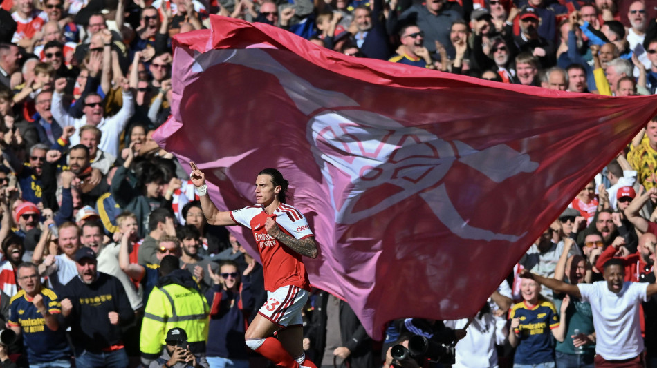 Premier: Calafiori guida la rimonta Arsenal, De Zerbi si salva con lo United