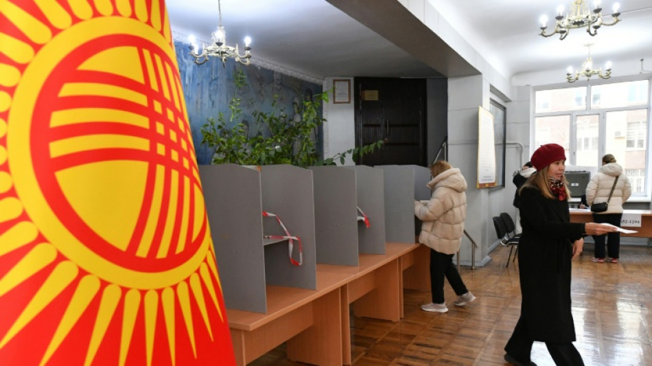 Au Kirghizstan, des l&eacute;gislatives anticip&eacute;es sans partis ni r&eacute;elle opposition