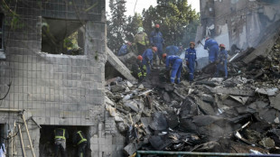 Ukraine: 14 morts à Kiev, Zelensky dénonce "l'une des pires attaques" russes