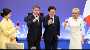 Macron, 'una coalizione di indipendenti per l'autonomia da Cina e Usa'