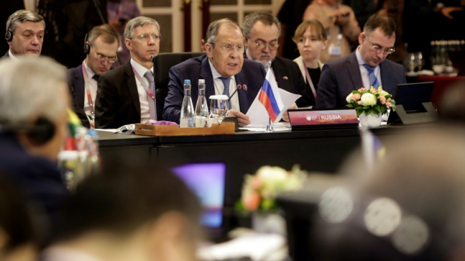 Rusia dice que el env&iacute;o de cazas F-16 a Ucrania ser&aacute; considerado como amenaza "nuclear"