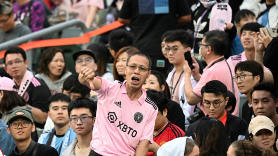 Messi deb&iacute;a jugar al menos la mitad del partido en Hong Kong, afirma el gobierno local