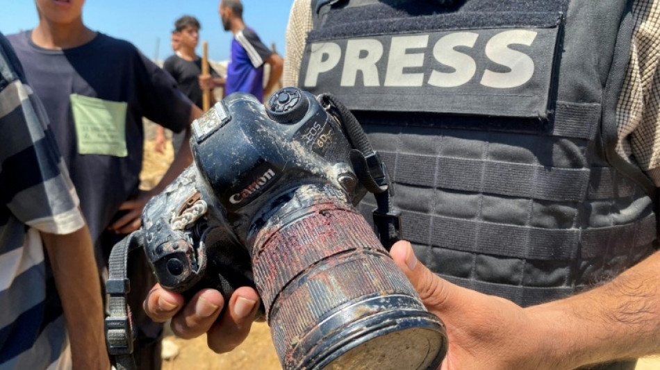 Mortes de jornalistas em bombardeio israelense em Gaza gera condenações internacionais