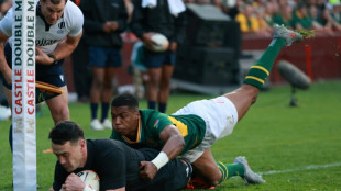 Clinical New Zealand shock wasteful South Africa in first Test