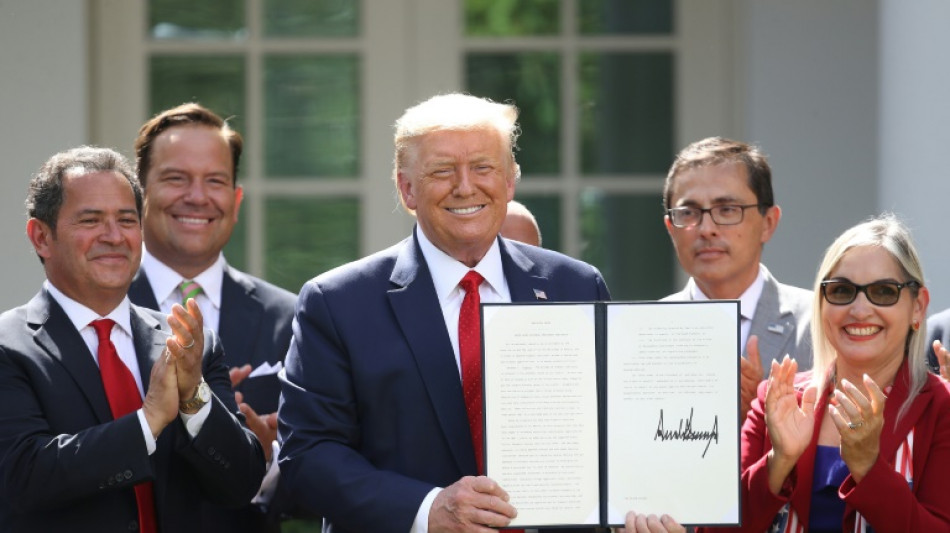 Trump dice que firmar&aacute; un n&uacute;mero r&eacute;cord de decretos el primer d&iacute;a de gobierno
