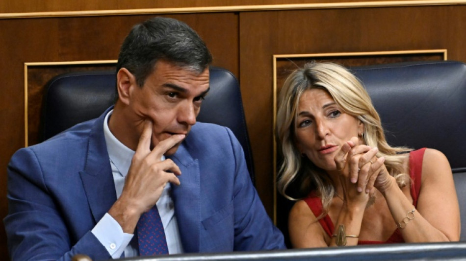 Empieza una nueva legislatura en Espa&ntilde;a, con rumores de acuerdo entre socialistas y Puigdemont