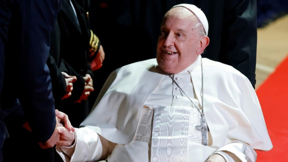 El papa revela que escap&oacute; a dos intentos de atentado en Irak en 2021