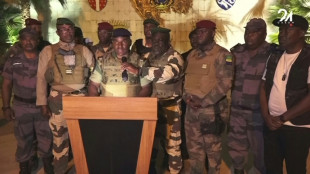 Militares dan golpe de Estado en Gab&oacute;n y ponen al presidente en arresto domiciliario