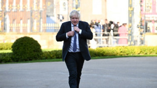 Ex primer ministro brit&aacute;nico Boris Johnson renuncia como diputado