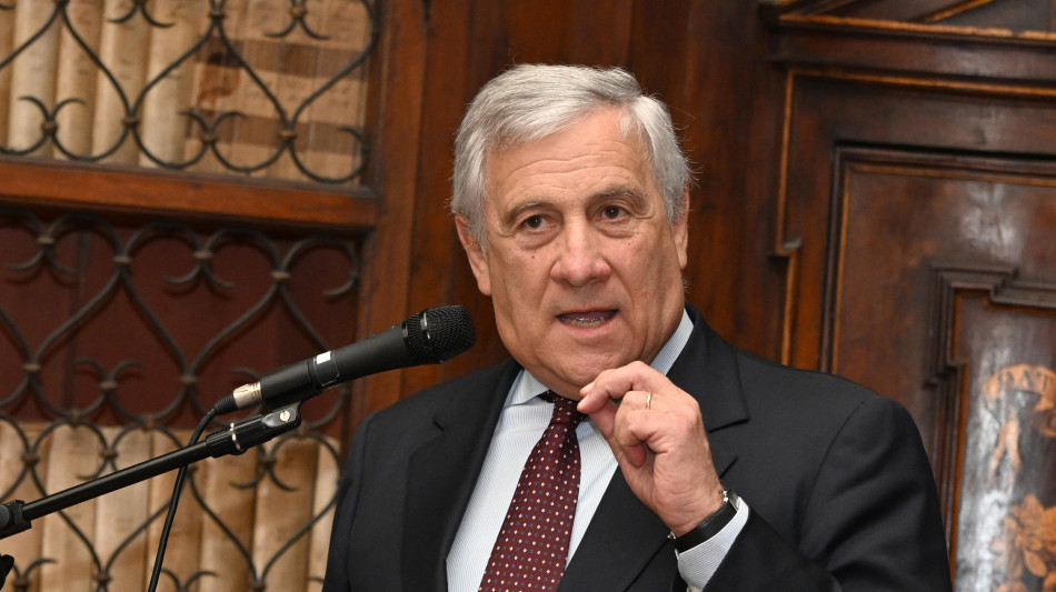 Tajani, 'italiano in convoglio Onu colpito in Ucraina, è illeso'