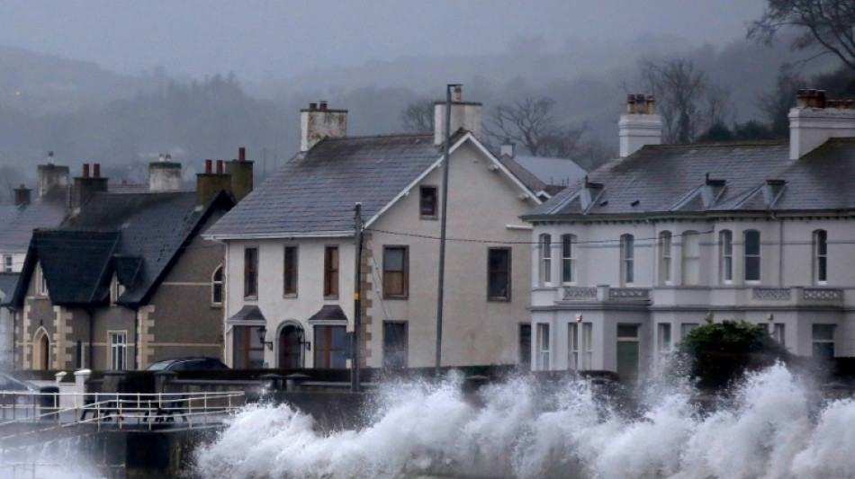 Sturm "Eowyn" richtet in Irland und Gro&szlig;britannien Verw&uuml;stungen an