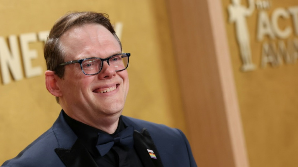 Les studios hollywoodiens et les acteurs trouvent un terrain d'entente sur l'IA