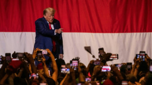 US media split on Trump reflects divided nation