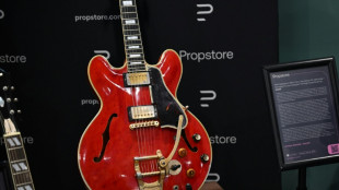 Oasis guitar sold at auction for $385k