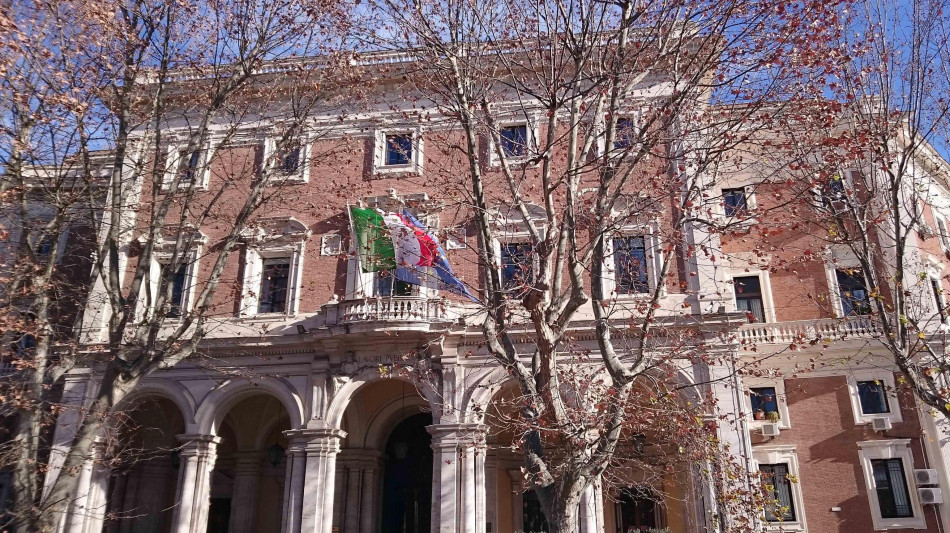 Tagli ministeri, oltre 7 miliardi in 3 anni, Mit più colpito