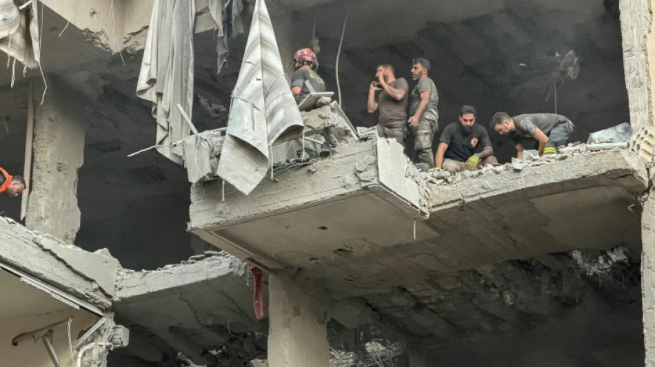 Israel e L&iacute;bano mant&ecirc;m primeiros contatos civis diretos em d&eacute;cadas