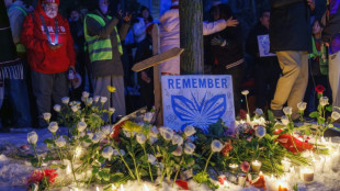 Un agente del ICE mata a tiros a una mujer en Mine&aacute;polis durante un operativo