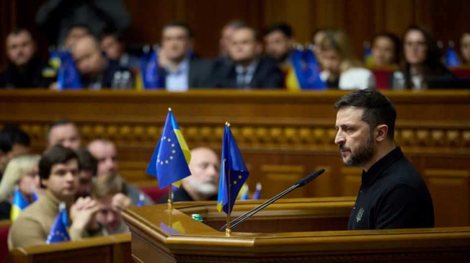 Presidente ucraniano descarta ceder territ&oacute;rio para encerrar guerra com a R&uacute;ssia