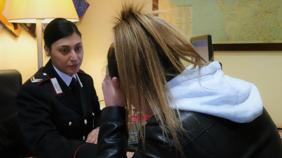 Picchiano e drogano la figlia per costringerla a sposarsi