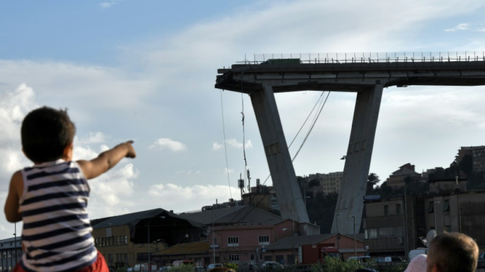 Italie: quatre ans apr&egrave;s, d&eacute;but sous haute tension du proc&egrave;s du pont effondr&eacute; de G&ecirc;nes
