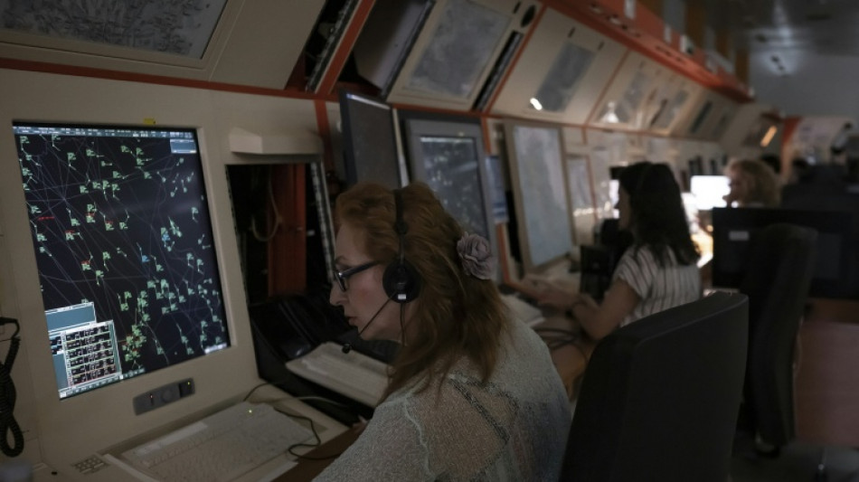 Tourism boom pushes limits of Athens air traffic control
