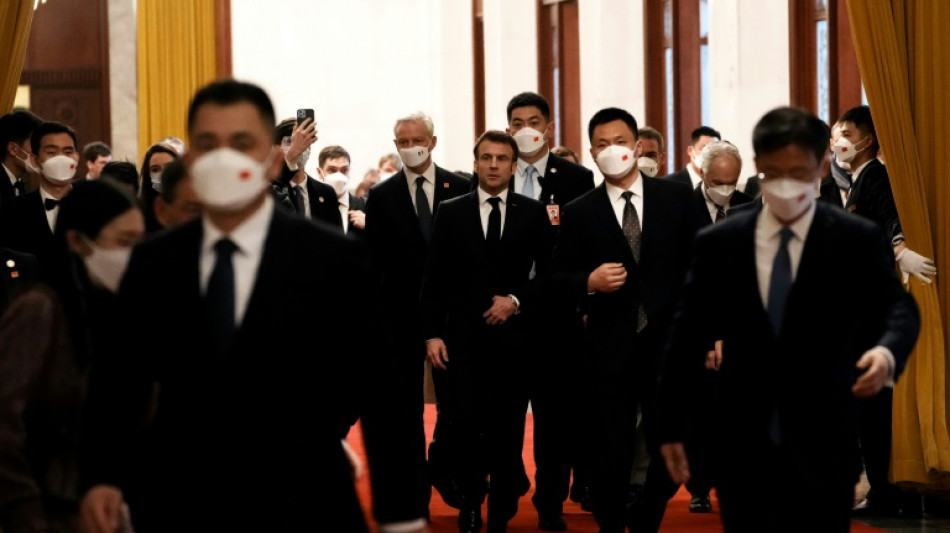 Xi Jinping recibe en Pek&iacute;n a Macron y a Von der Leyen