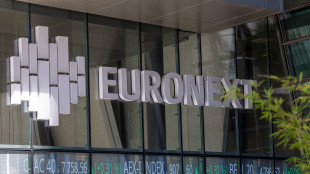 Borsa: avvio in sordina degli scambi in Europa