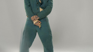 Fred De Palma torna a far ballare con Barrio Lambada