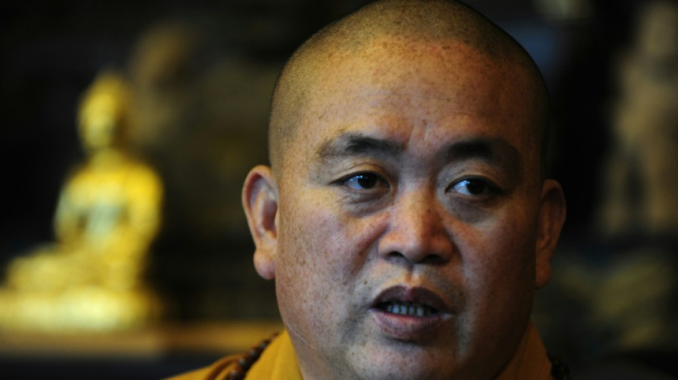 Ex-dirigente do Templo Shaolin na China &eacute; condenado a 24 anos de pris&atilde;o por desvio de recursos