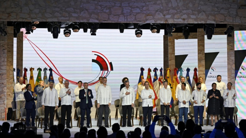 Inauguran Cumbre Iberoamericana con sorpresivo anuncio de participaci&oacute;n de Maduro